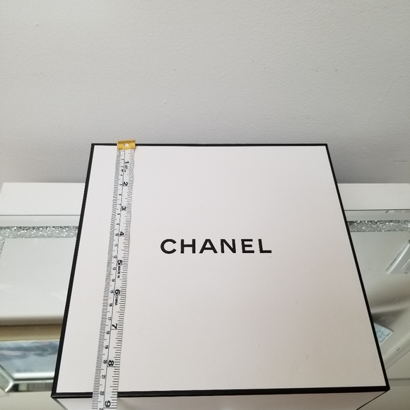 Chanel empty box - Picture 3 of 5